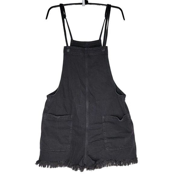 Aerie Women's Overall Romper Fringed Hem Size Medium Black Denim 37x2 - Picture 1 of 8